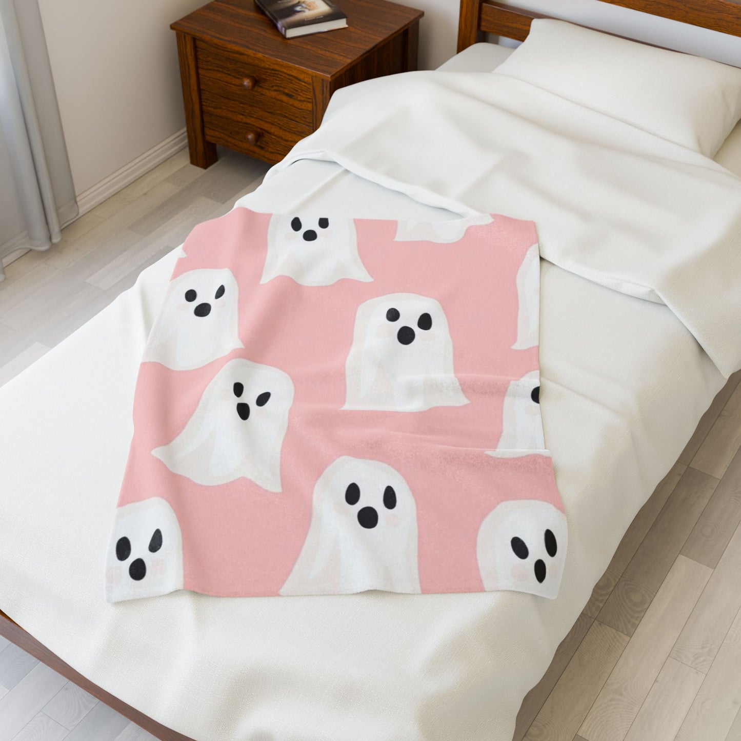 Cute Ghost Pattern Pink Velveteen Plush Blanket