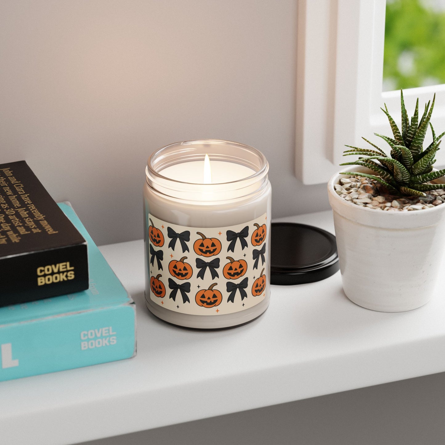 Pumpkins and Black Bows Scented Candle (9oz)