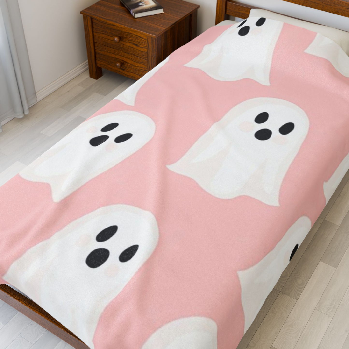 Cute Ghost Pattern Pink Velveteen Plush Blanket