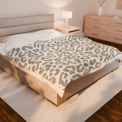 Beige Cheetah Print Velveteen Plush Blanket
