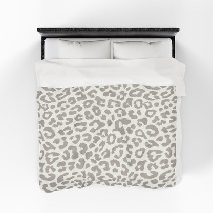Beige Cheetah Print Velveteen Plush Blanket