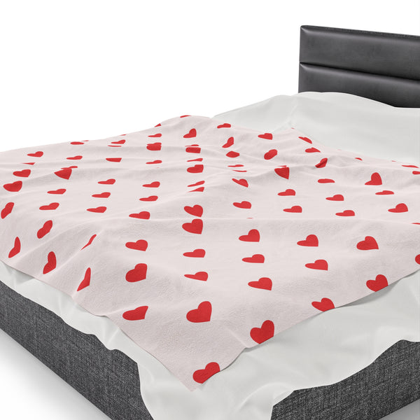 Queen of Hearts Velveteen Plush Blanket